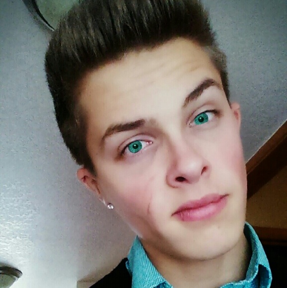 Meet your Posher, Matthew - Picture 1 of 1