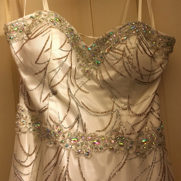 White Prom/Wedding Dress