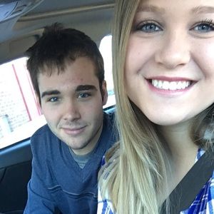 Meet your Posher, Clarissa