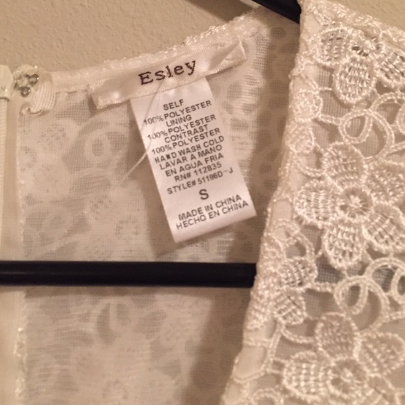 Blue-green and white detailed dress - Picture 3 of 4