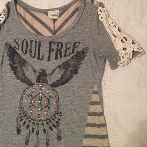 Daytrip Soul Free Embellished Tee