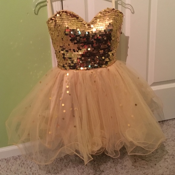 Short gold dress