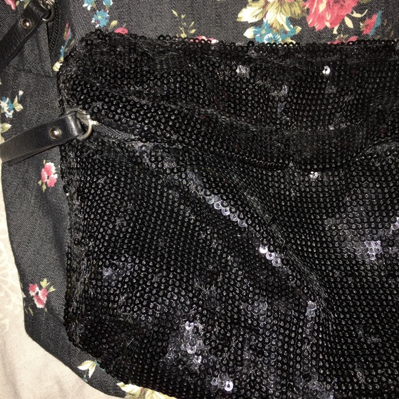Floral Backpack - Picture 2 of 4