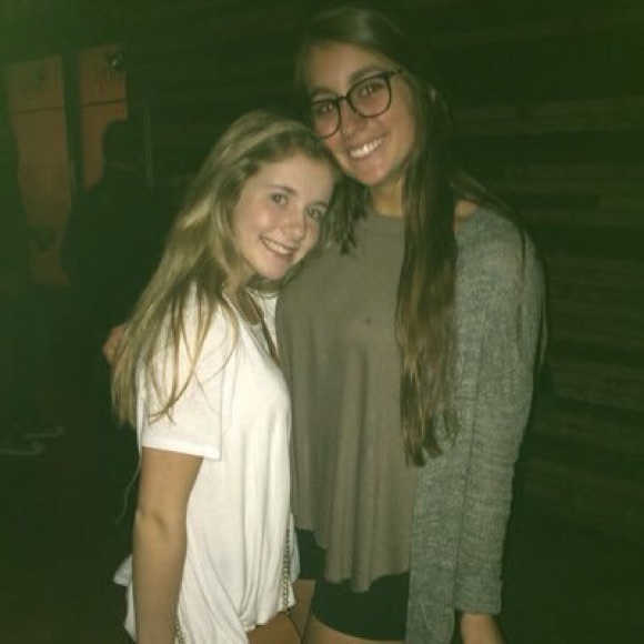 Meet your Posher, Alli - Picture 1 of 1