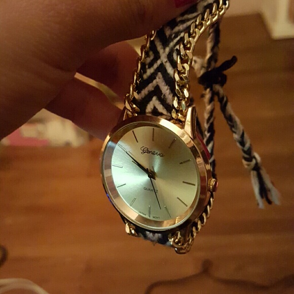 Watch - Picture 4 of 4