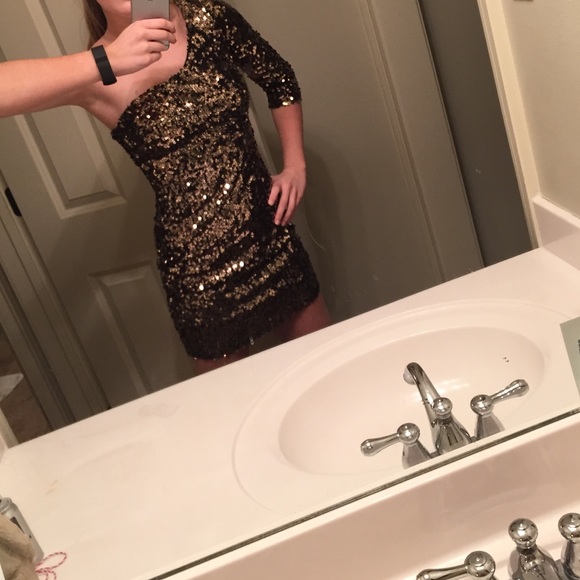 Gold and black sequin one shoulder dress - Picture 2 of 4