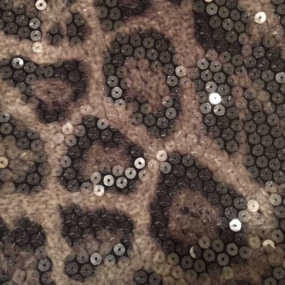 Sequined cheetah print shorts - Picture 3 of 3