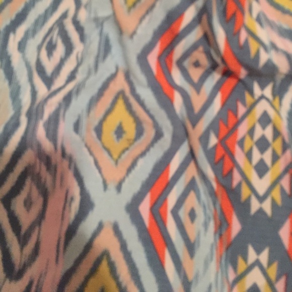 Patterned shorts - Picture 2 of 2