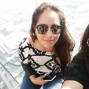 Meet your Posher, Anahi