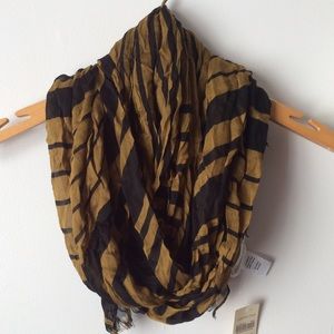 Coldwater Creek Scarf/Wrap