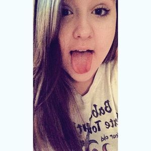 Meet your Posher, Shaina