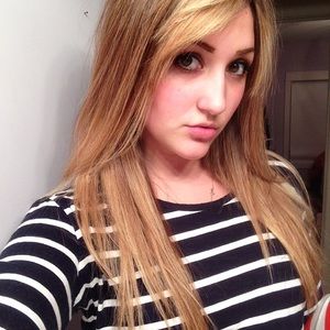 Meet your Posher, Courtney