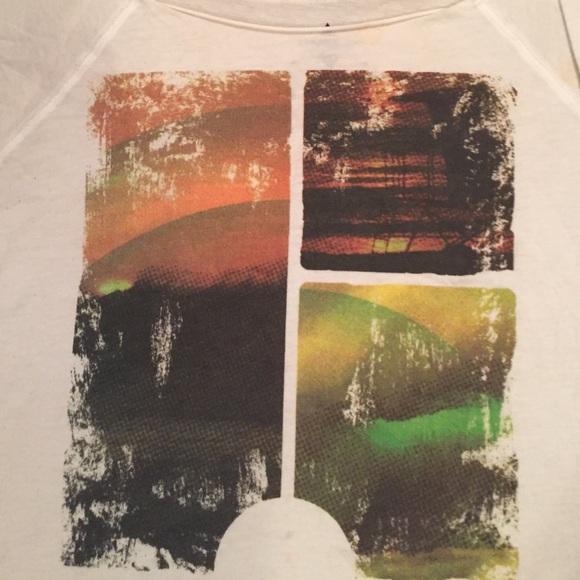 O'neill off the shoulder boxy tee. Adorable cut. - Picture 2 of 3