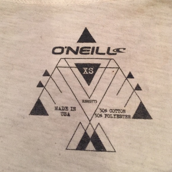 O'neill off the shoulder boxy tee. Adorable cut. - Picture 3 of 3