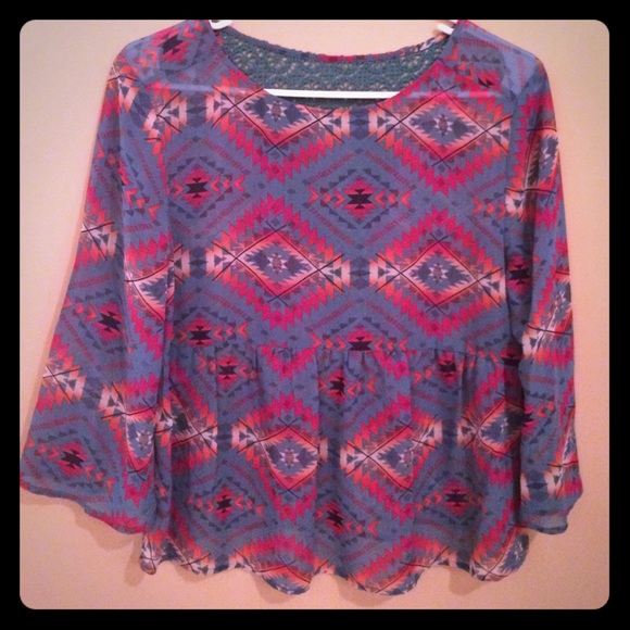Adorable aztec patterned blouse