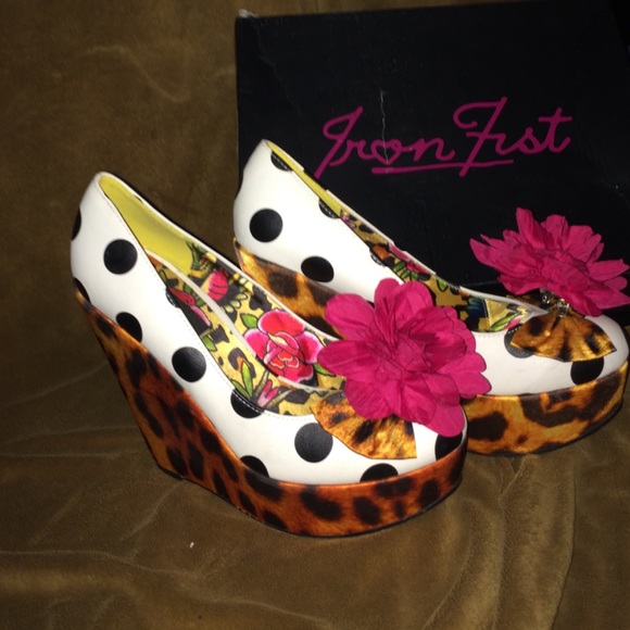 Iron fist wedges
