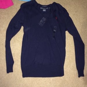 Polo thin sweater.