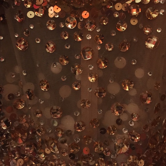 Breathtaking gold sequin dress, from Sherri Hill - Picture 3 of 4