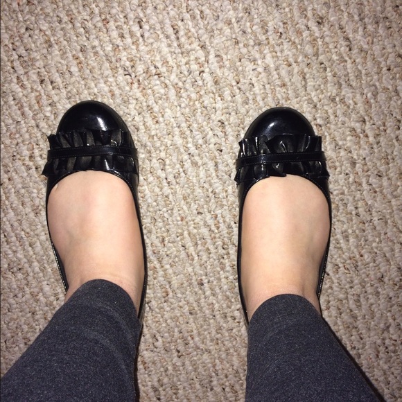 Black flats - Picture 3 of 4