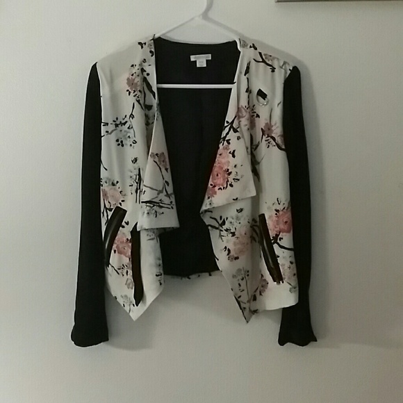 Floral and black blazer - Picture 1 of 1