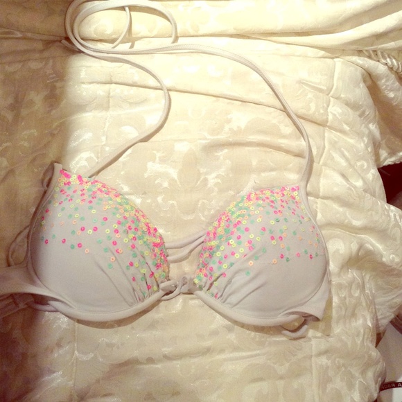 Victorious secret bikini top