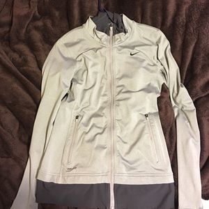 LIKE NEW NIKE WORKOUT JACKET