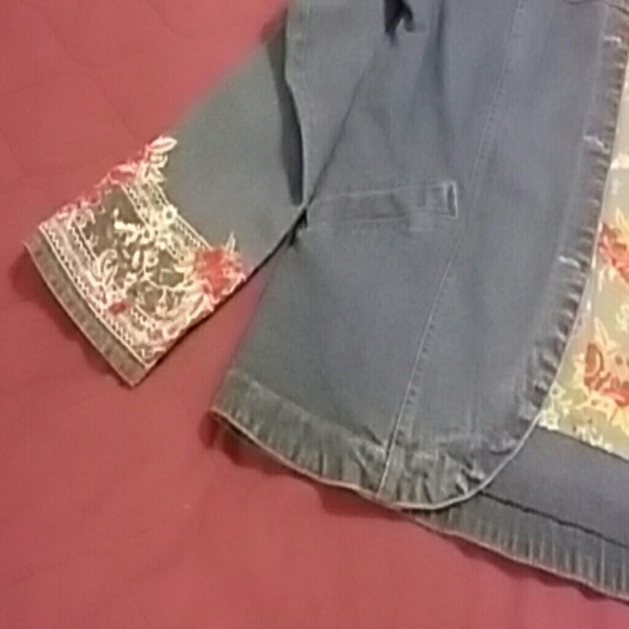 Jean Jacket - Picture 2 of 4