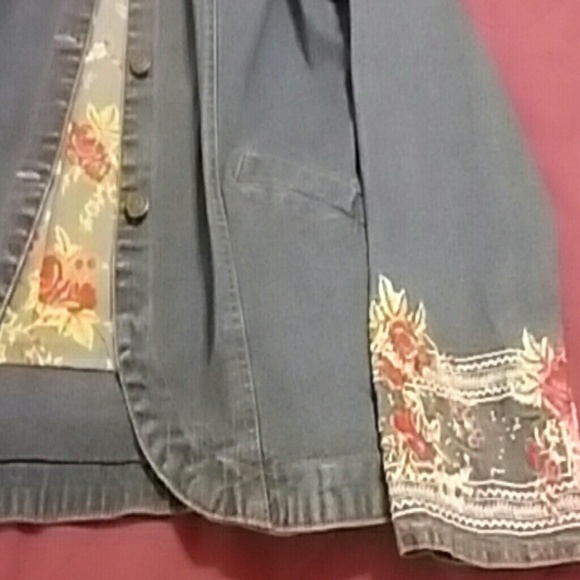 Jean Jacket - Picture 3 of 4