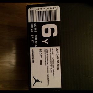 Jordan's size 6Youth= 8/8.5 women's