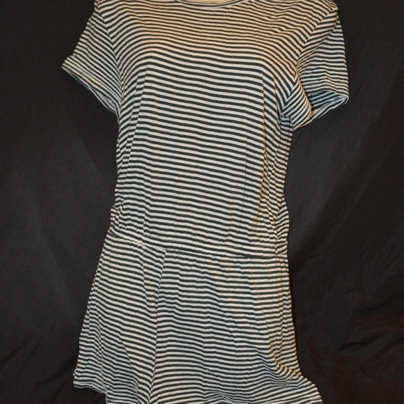 Meet your Posher, Nadia - Picture 2 of 8