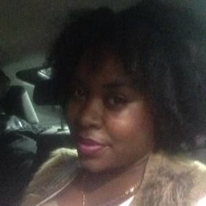 Meet your Posher, Latoya