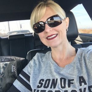 Meet your Posher, Deana