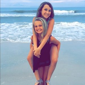 Meet your Posher, Adison