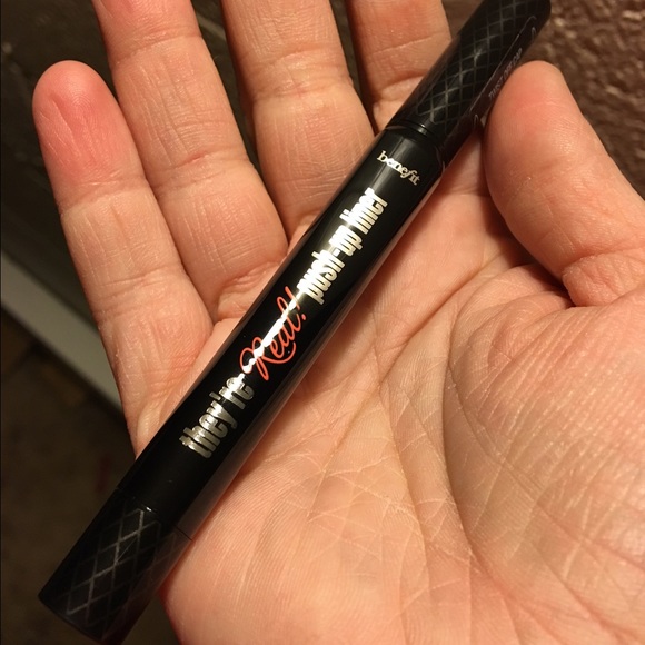 They're Real push-up eyeliner