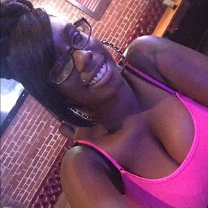 Meet your Posher, Charmaine