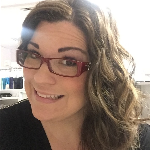 Meet your Posher, Rebecca - Picture 7 of 8