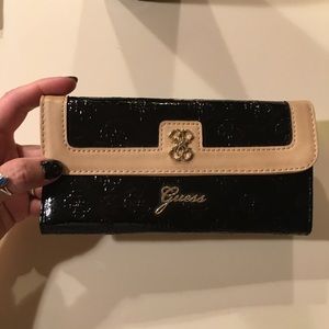 Guess Wallet in black and cream