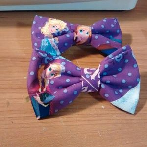 Girls Anna and Elsa Frozen Bow Barrettes
