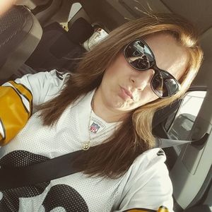 Meet your Posher, Melony