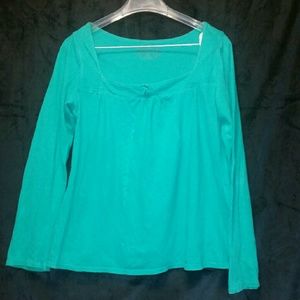 Green long sleve top
