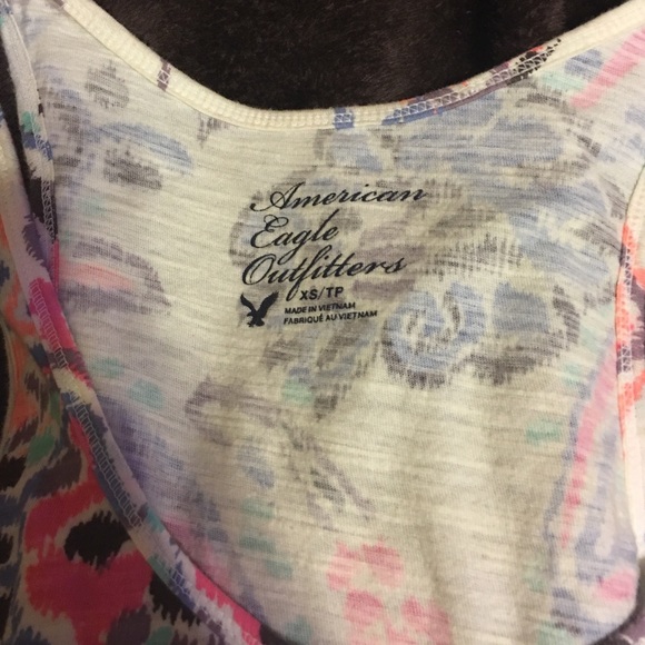 2 AMERICAN EAGLE TOPS - Picture 2 of 4
