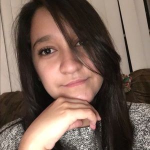 Meet your Posher, Marissa