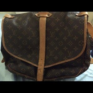 Used Louis Vuitton Saumur.  Purchased this myself