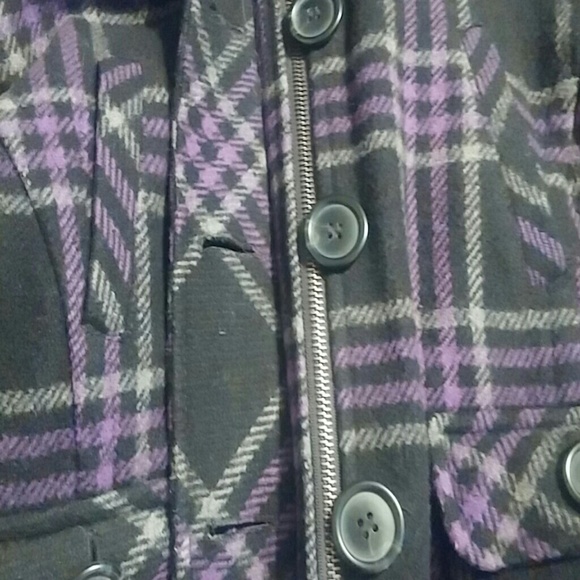 Jacket - Picture 2 of 4