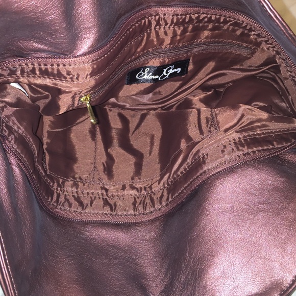 Selena Gomez Purse - Picture 2 of 3