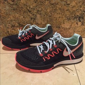 Nike Women's Zoom Vompero 10
