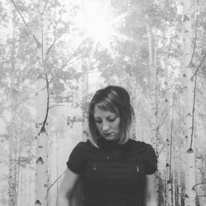 Meet your Posher, Tija