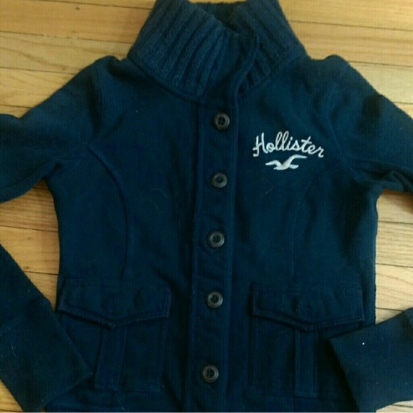 Hollister sweater