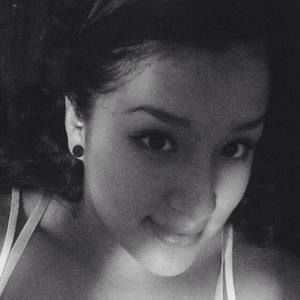 Meet your Posher, Demi