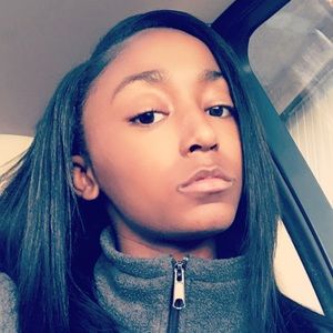 Meet your Posher, Lauryn